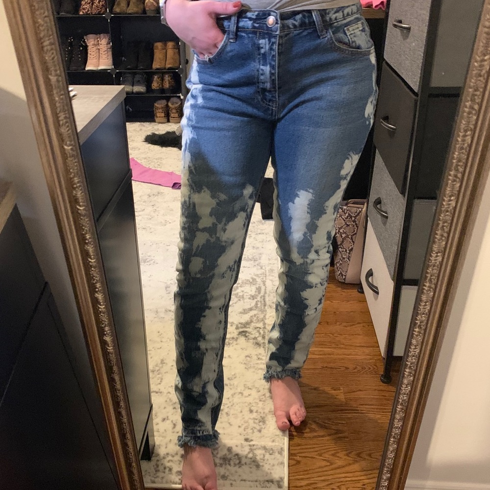 Jeans- Bleached Look